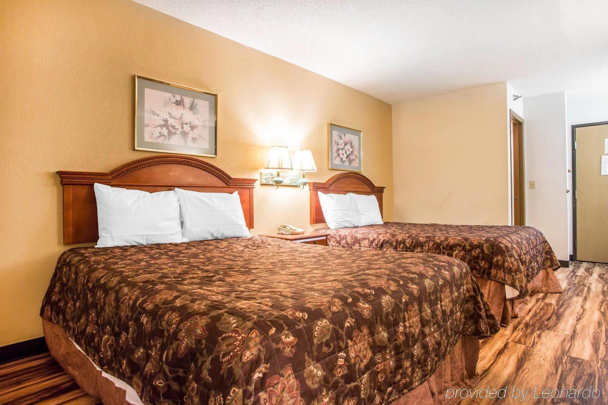 Red Lion Inn & Suites Caseyville Luaran gambar